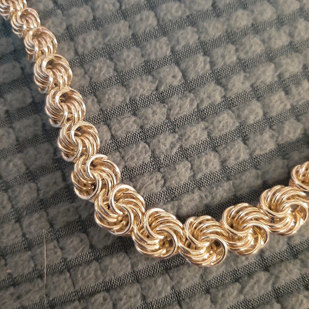 NWOT BYZANTINE Rosette chain